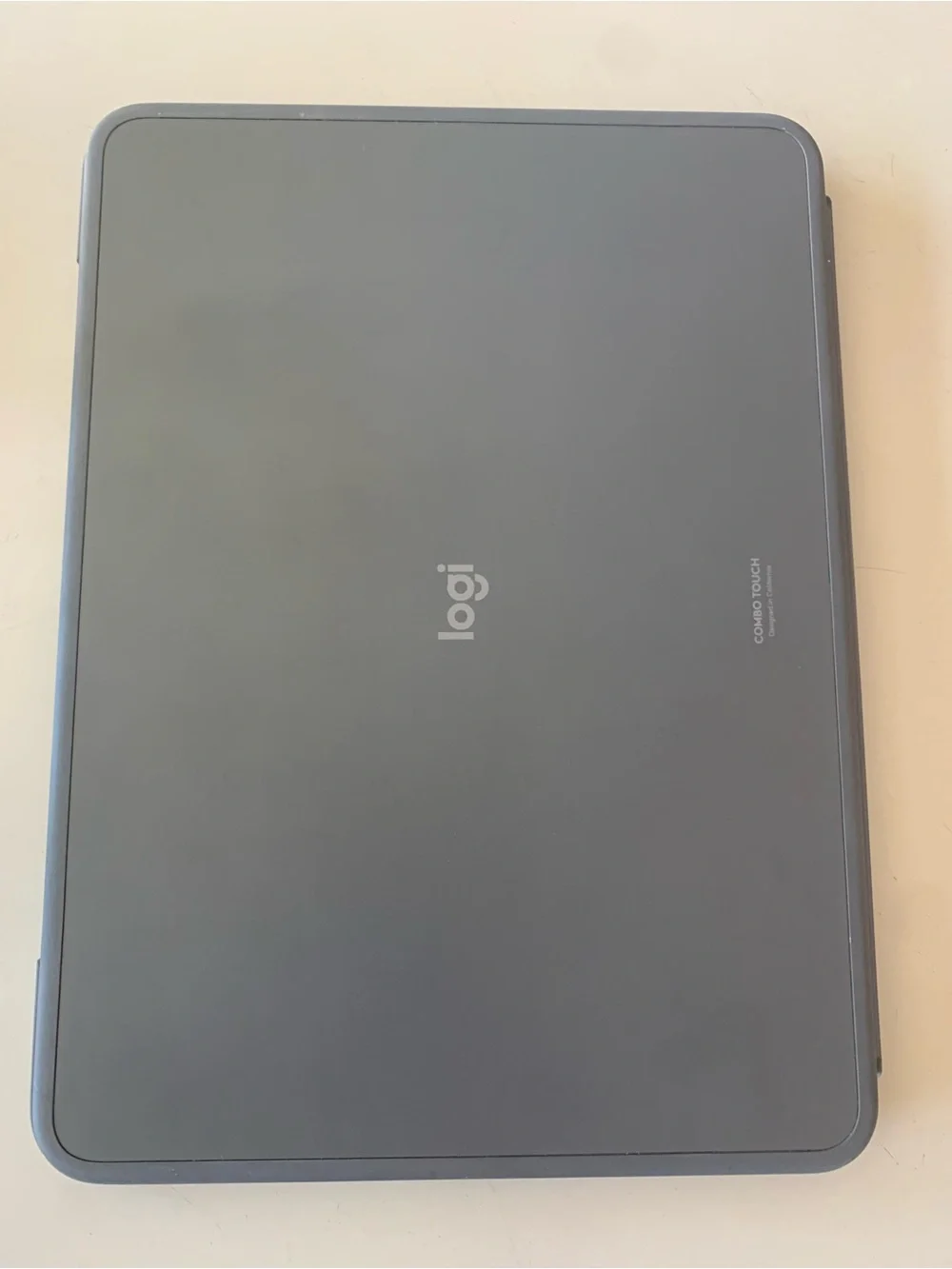Logitech Combo Touch Keyboard Case for iPad Air 11-inch (M2) - Dark Gray